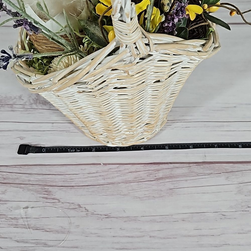 Springtime Tabletop Decor - Picture 6 of 6